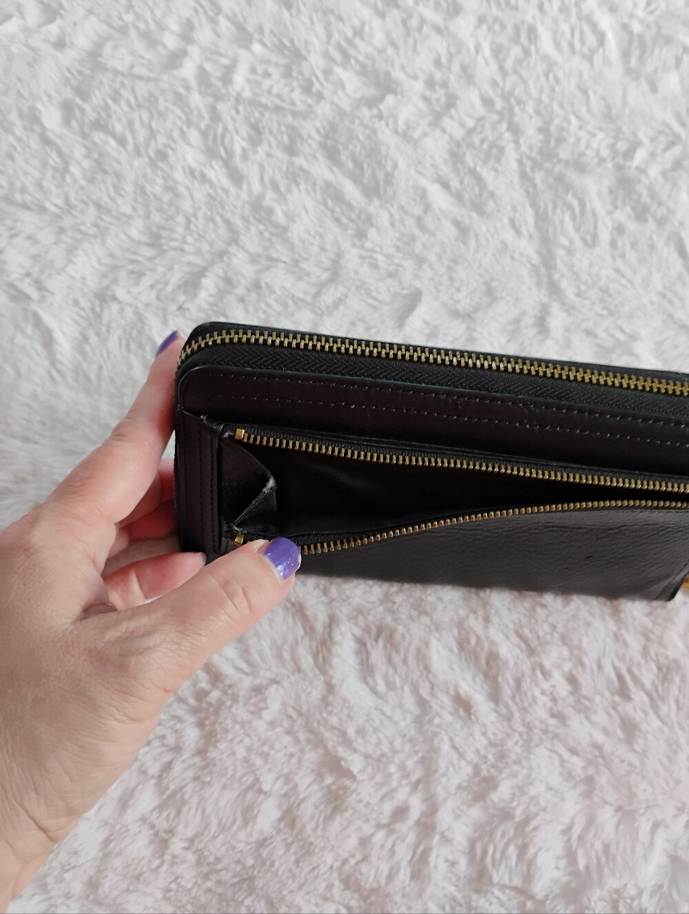 Fossil RFID Logan Zip Around Wallet - Picture 7 of 7